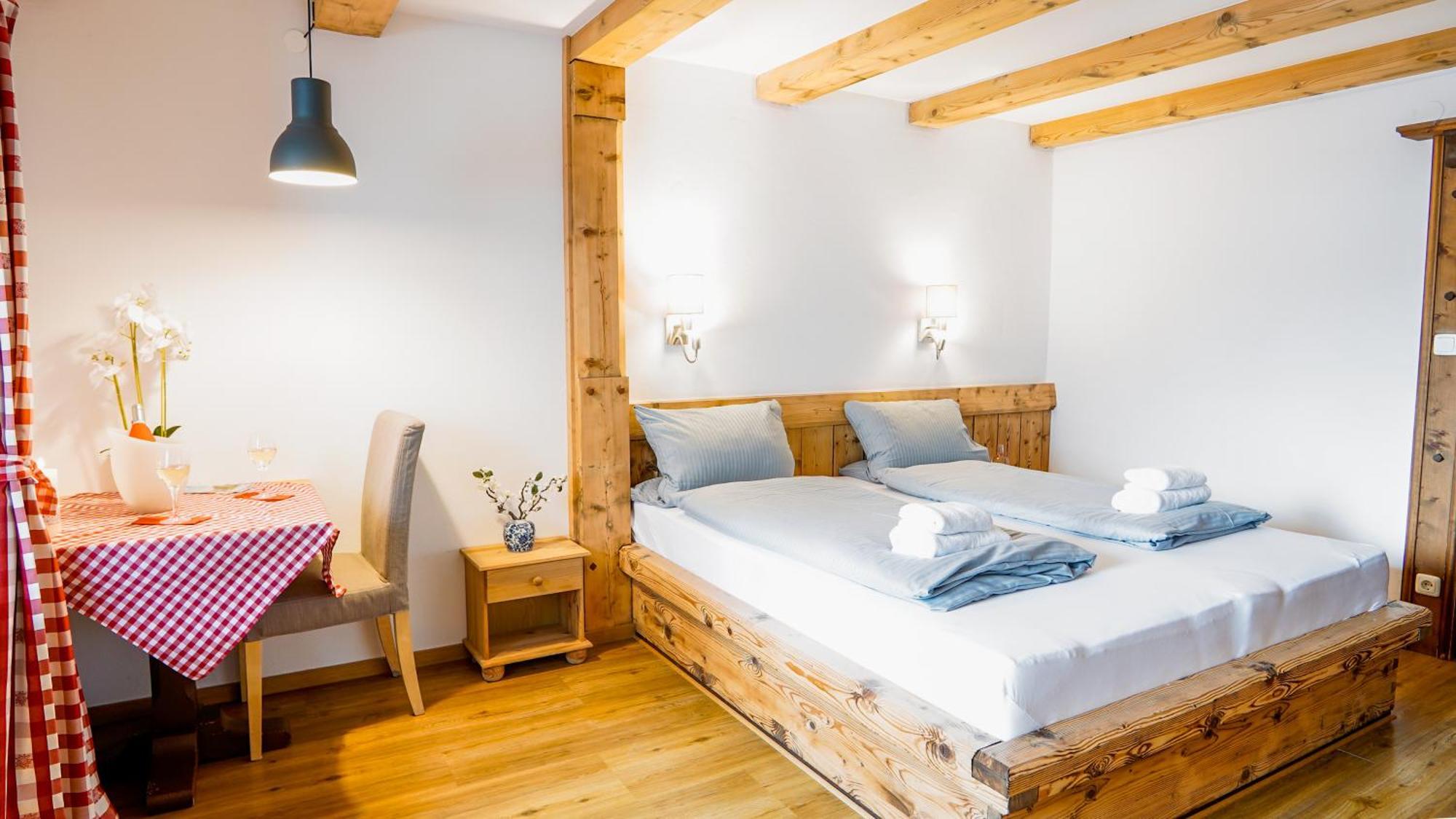 Landgasthof Zum Papyrer - Erholung Im Urlaubsgebiet Lenggries Room photo