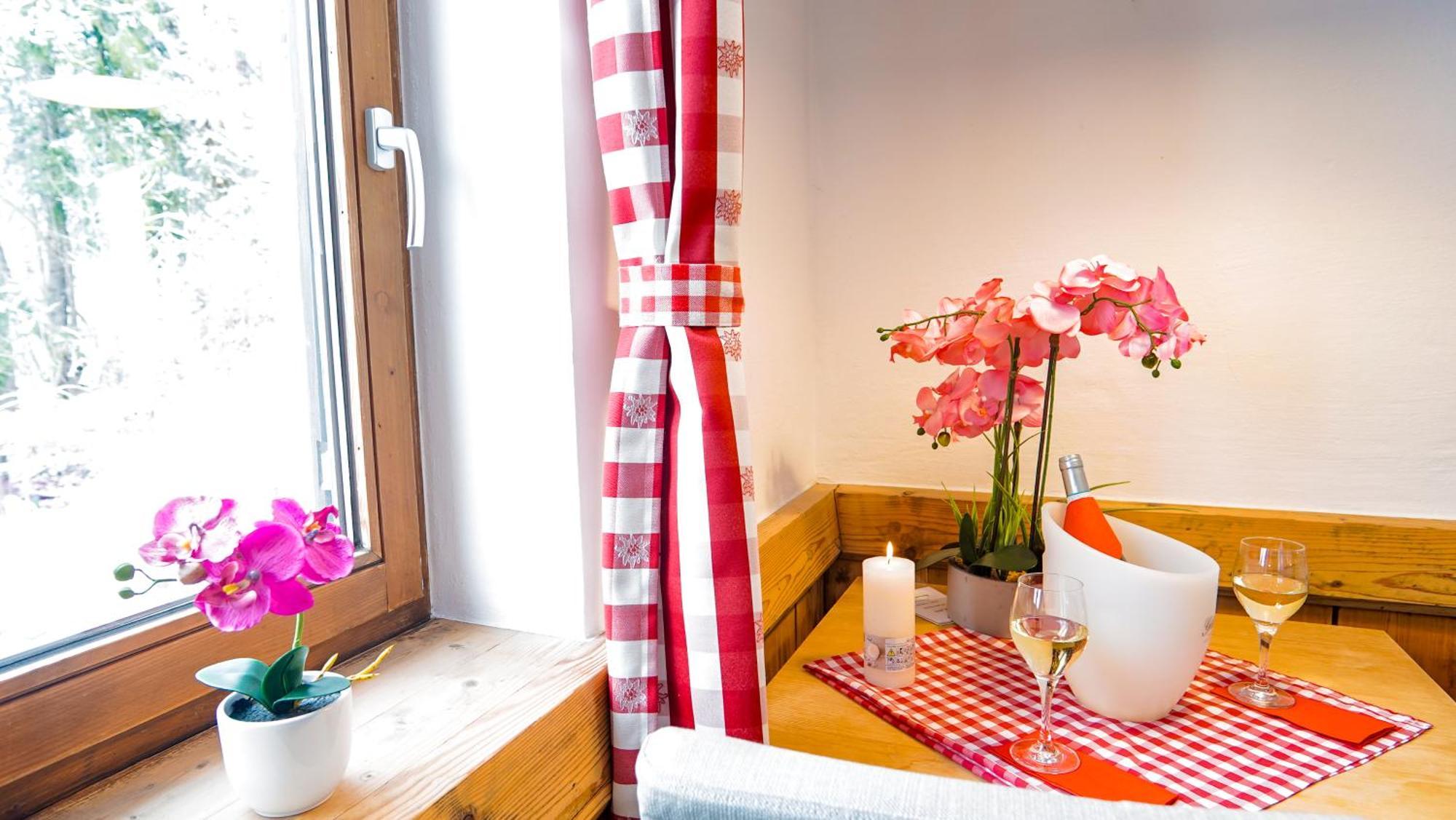 Landgasthof Zum Papyrer - Erholung Im Urlaubsgebiet Lenggries Room photo