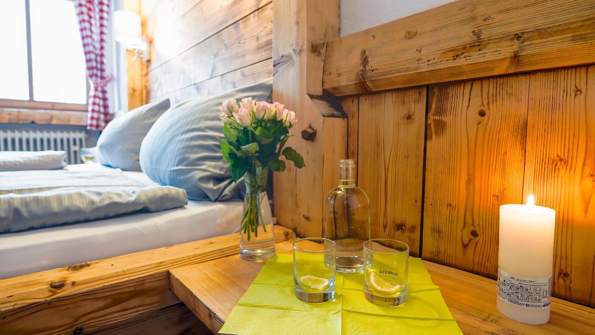 Landgasthof Zum Papyrer - Erholung Im Urlaubsgebiet Lenggries Room photo